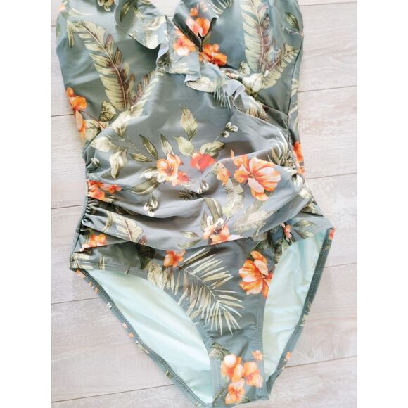 Cupshe M One Piece Swimsuit Size M Green Color W/ Tropical Floral Print NWT - Picture 2 of 8